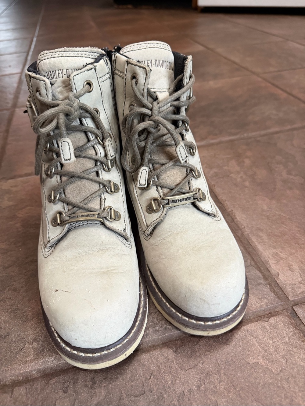Harley-Davidson Beige Lace-Up Moto Boots